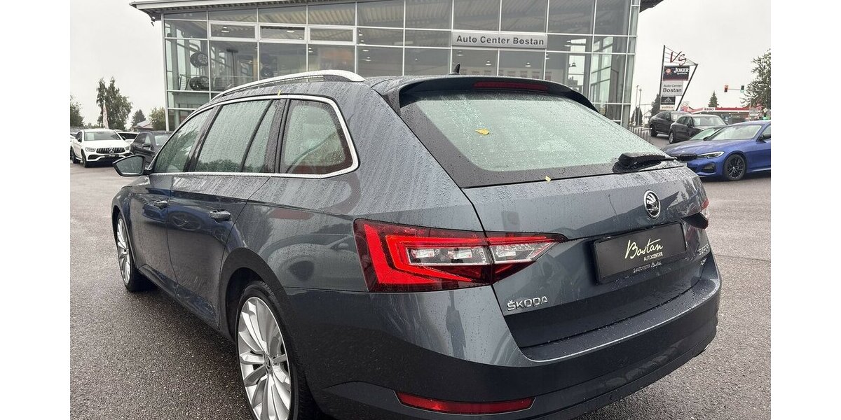 Skoda Superb 2.0 TSI STYLE/4x4/PANO/KAMERA/MEMORY/DAB 145.673 km 19.900 € Villingen-Schwenningen 78054
