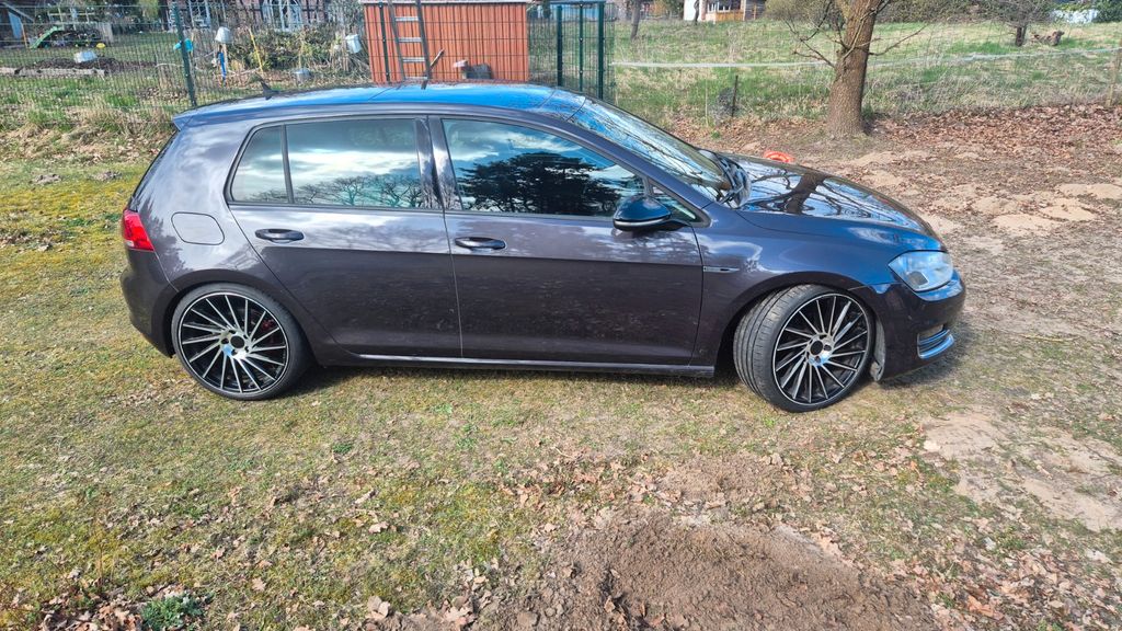 VW Golf 77.600 km 13.800 &euro; Boizenburg 19258