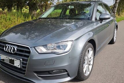 Audi A3 179.000 km 8.000 &euro; Heidgraben 25436
