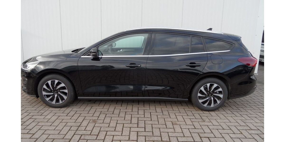 Ford Focus 29.200 km 16.900 &euro; Georgsmarienhütte 49124