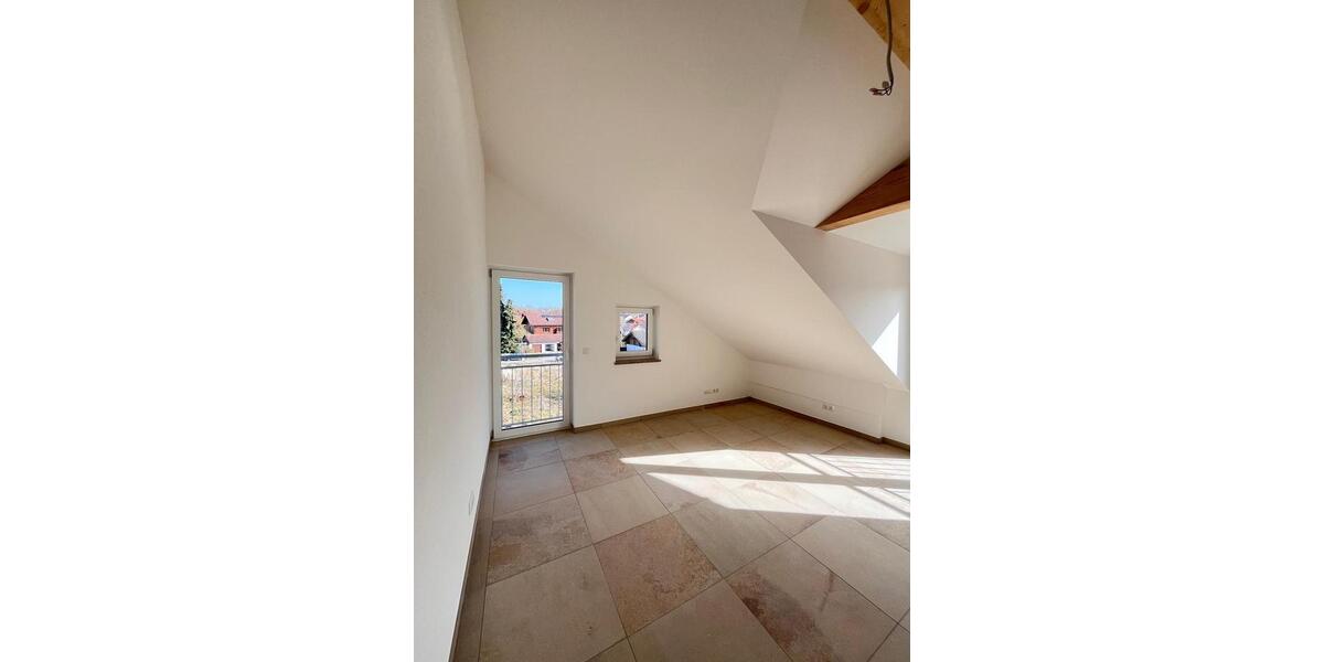 Doppelhaushälfte Egmating - 7 Zimmer, 174 m&sup2;, 2.500&euro; | Angebot:25384338