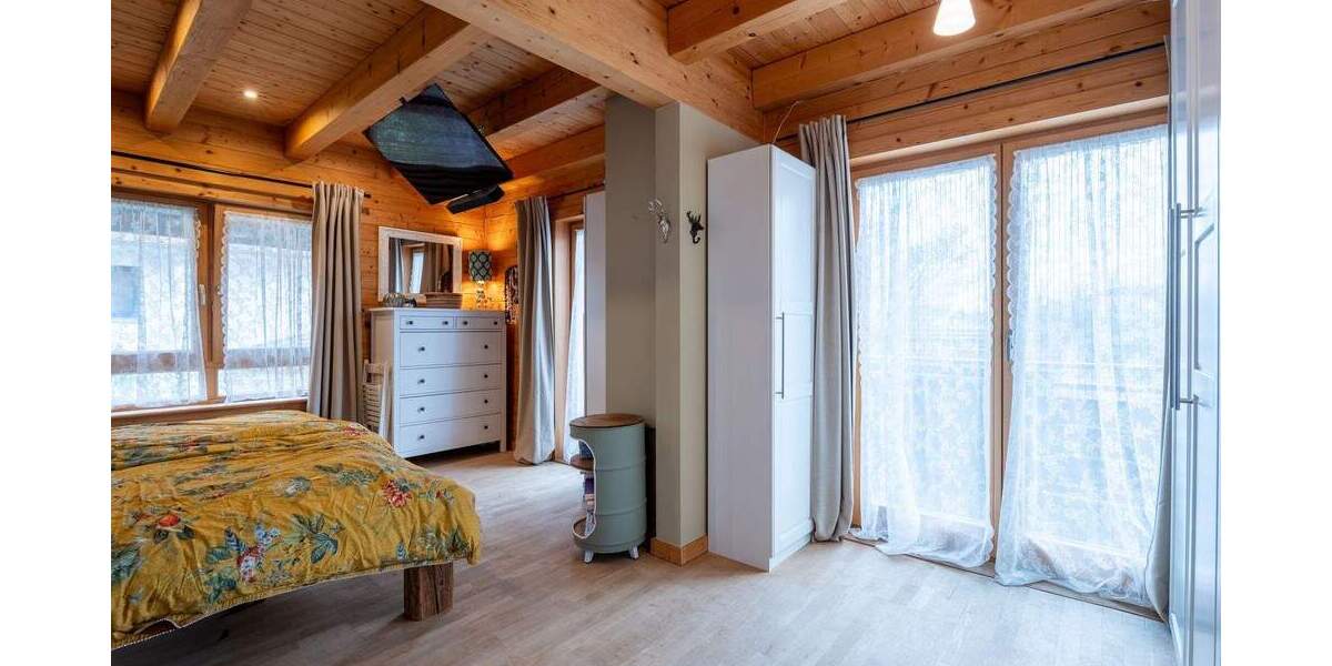 Einfamilienhaus Neubiberg - 6 Zimmer, 240 m&sup2;, 3.500&euro; | Angebot:24835293