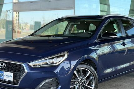 Hyundai i30 102.500 km 12.499 &euro; Offenburg 77656