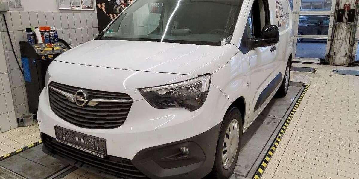 Opel Combo 69.100 km 17.590 &euro; Ulm 89073