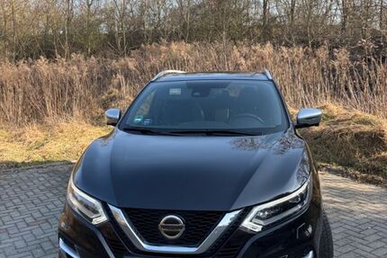 Nissan Qashqai 75.200 km 16.800 &euro; Holzweissig 06808