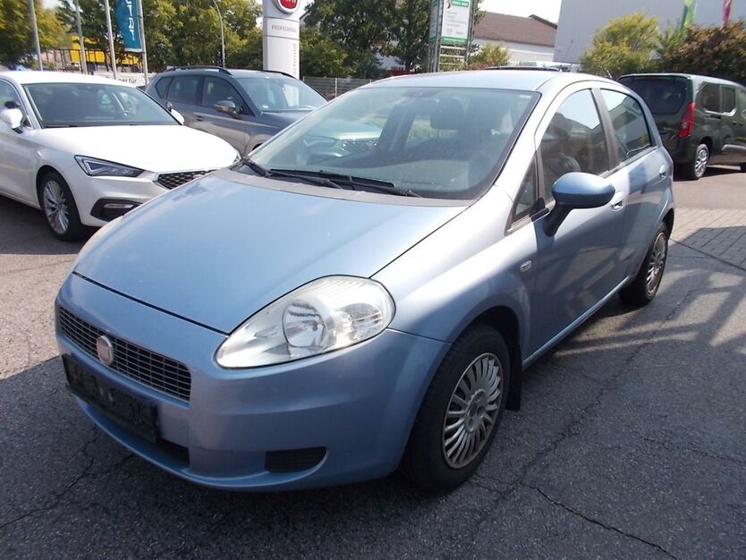 Fiat Grande Punto 282.760 km 799 € Waldheim 04736