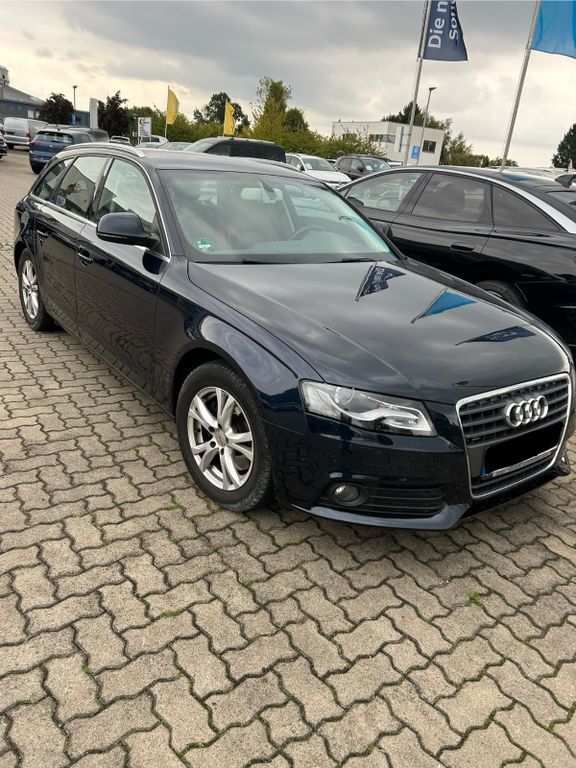 Audi A4 241.507 km 4.300 € Großenhain 01561