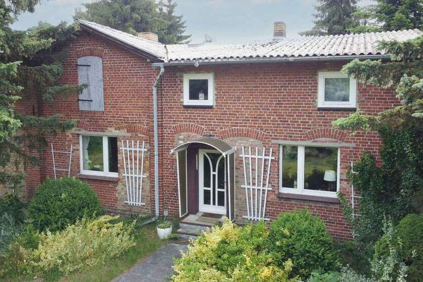 Haus zum Kaufen in Trinwillershagen 110.000 € 105 m²