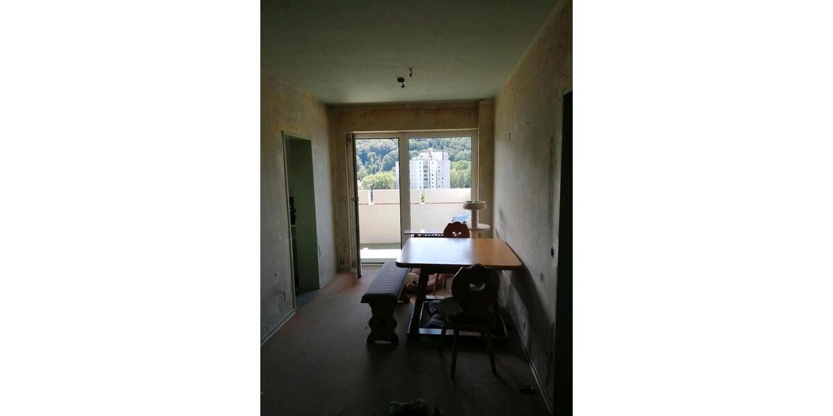 Etagenwohnung Sankt Ingbert - 3 Zimmer, 89 m&sup2;, 160.000&euro; | Angebot:26997211