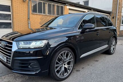 Audi Q7 199.780 km 35.900 € Hamburg 22393