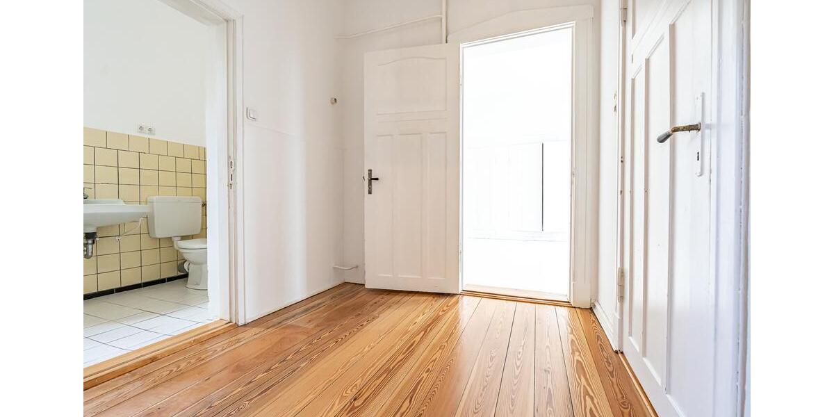 Etagenwohnung Flensburg - 5 Zimmer, 142 m&sup2;, 1.600&euro; | Angebot:26232948