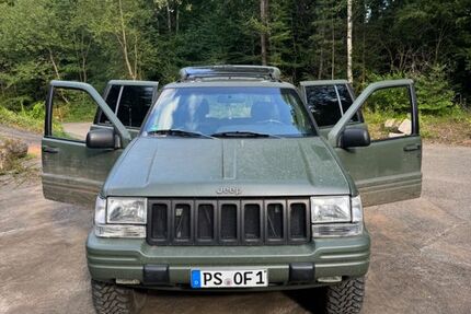 Jeep Grand Cherokee 246.781 km 9.999 € Clausen 66978