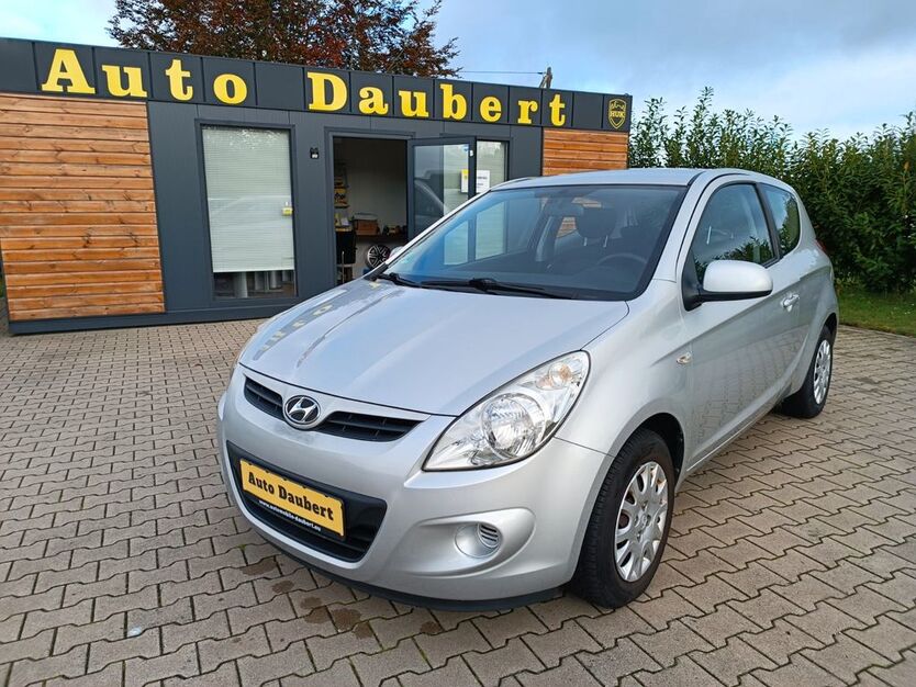 Hyundai i20 76.000 km 5.800 € Moormerland 26802