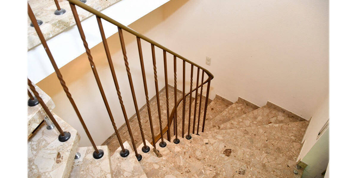 Einfamilienhaus Vöhl Kirchlotheim - 8 Zimmer, 195 m&sup2;, 890&euro; | Angebot:26489497