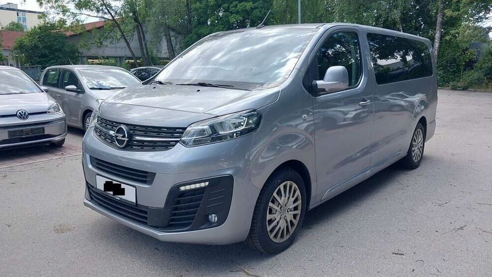 Zafira Life
