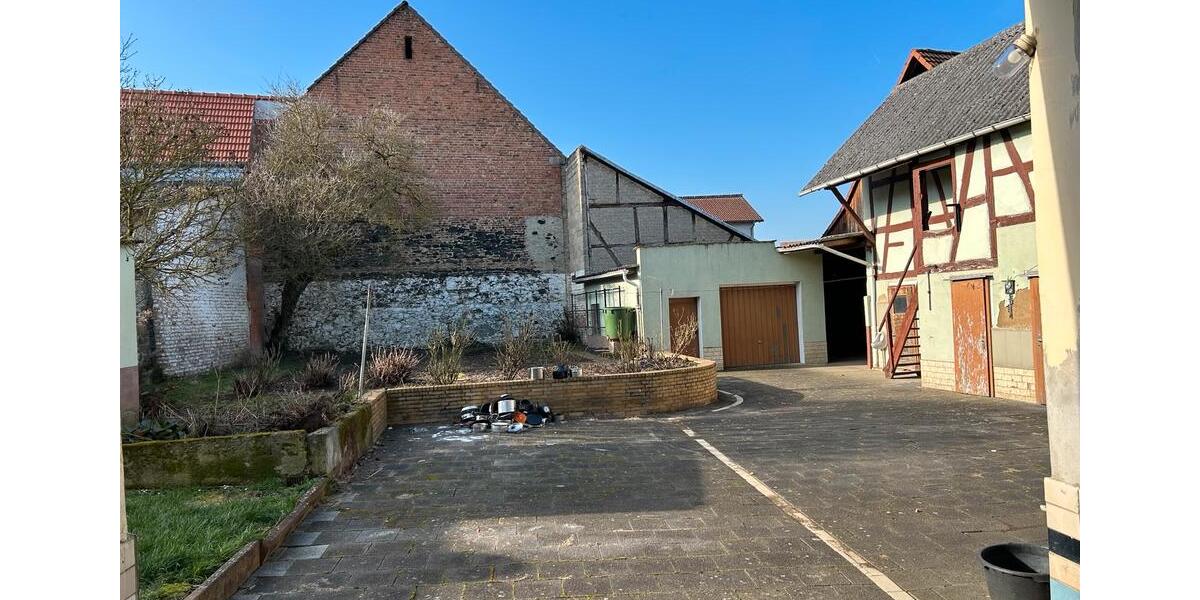 VERMIETUNG VERKAUF KOMPLETTS ANWESEN MIT VIEL POTENZIAL 8 zimmer