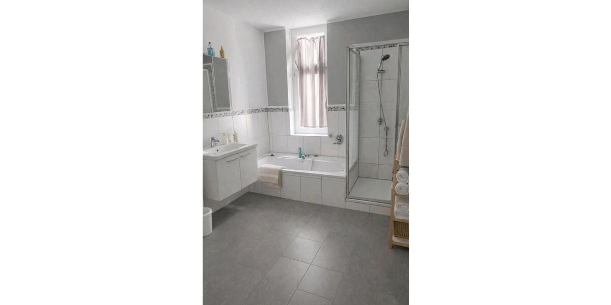 Etagenwohnung Mittweida - 3 Zimmer, 110 m&sup2;, 700&euro; | Angebot:25428579