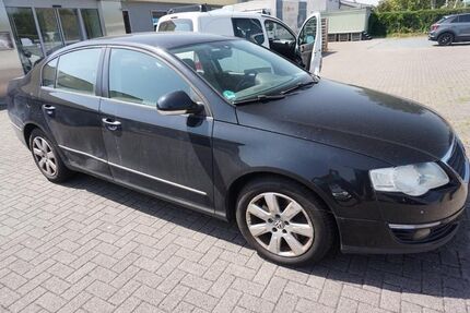 VW Passat 272.250 km 1.099 &euro; Bensheim 64625