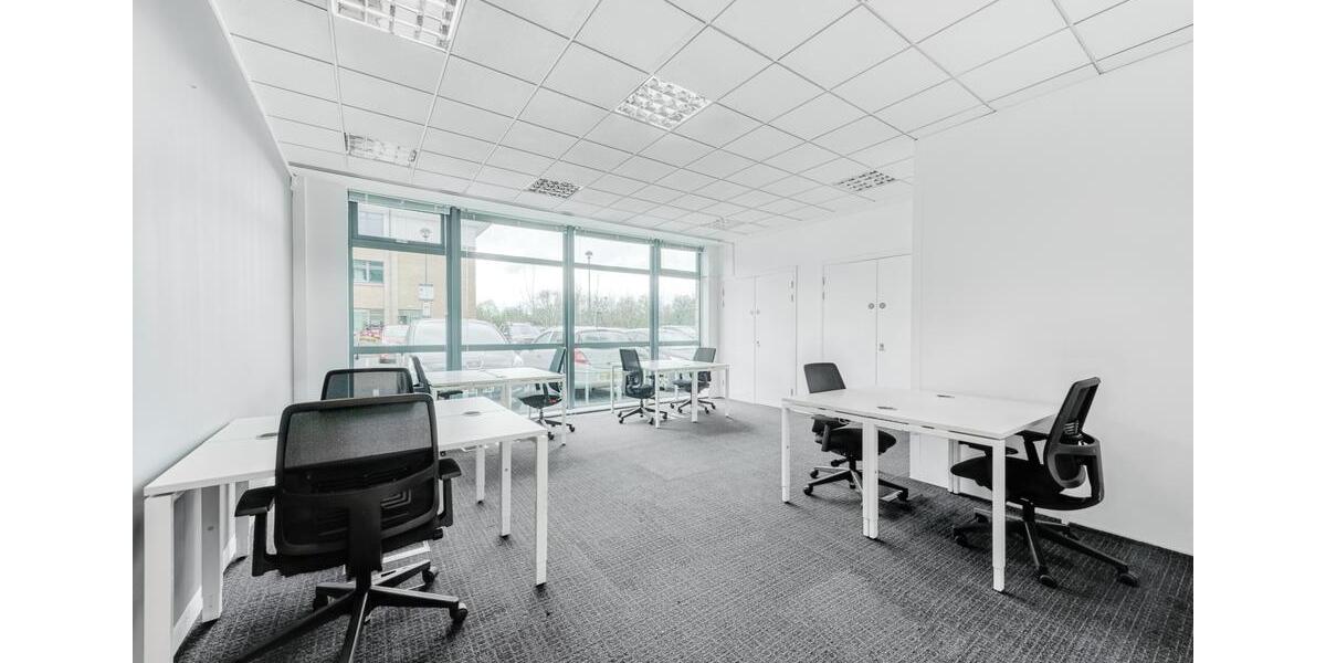 Privater Büroraum für 5 Person in Regus Puschkinplatz zimmer