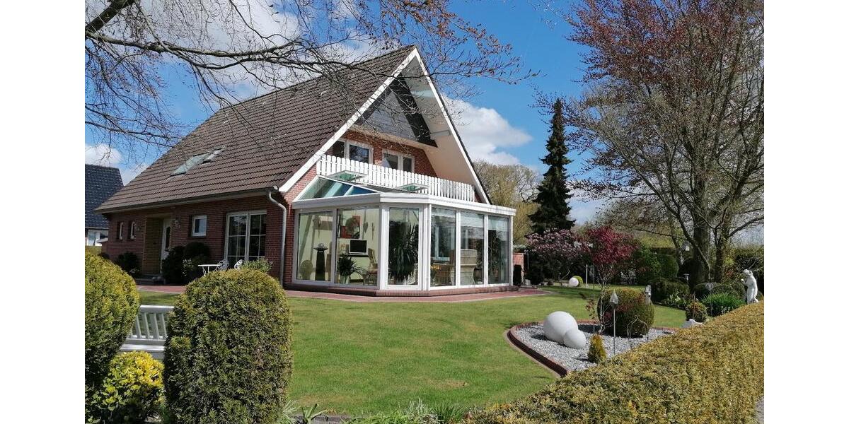 Einfamilienhaus Friedeburg - 8 Zimmer, 220 m&sup2;, 430.000&euro; | Angebot:26781570