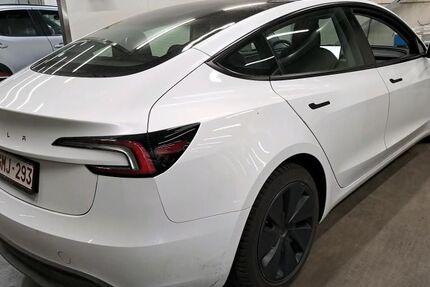 Tesla Model 3 45.642 km 39.900 &euro; Dinteloord 