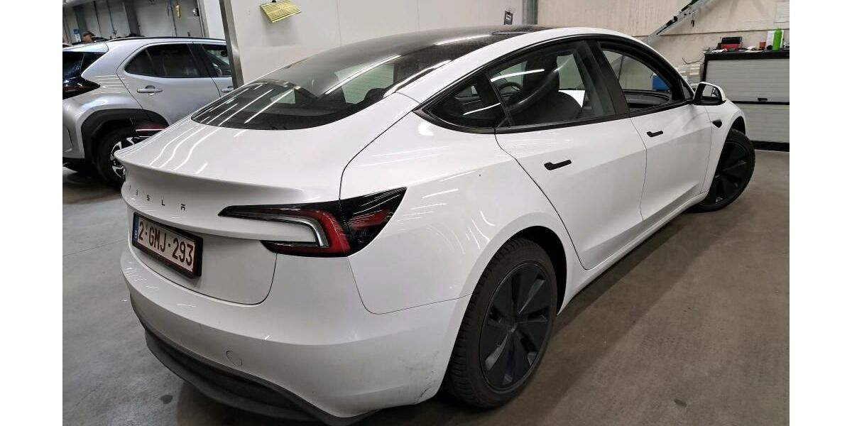 Tesla Model 3 45.642 km 39.900 &euro; Dinteloord 