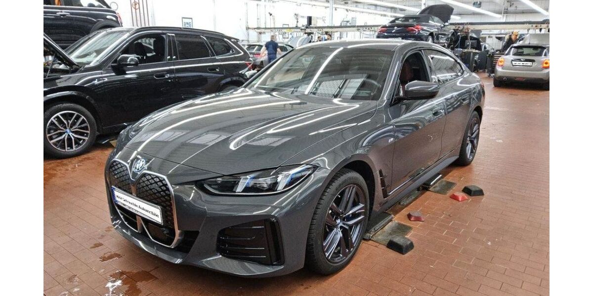 BMW i4 15.975 km 44.980 &euro; Amberg 92224