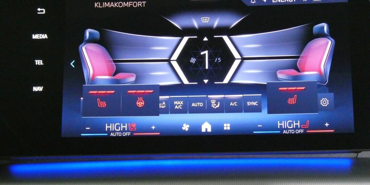 BMW X1 20d x-Line AHK,Leder,Kamera,Abstandstempomat 17.900 km 41.290 &euro; Landshut 84030