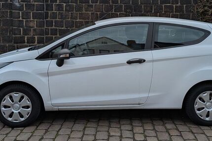 Ford Fiesta 148.480 km 3.200 &euro; Bremen 28217