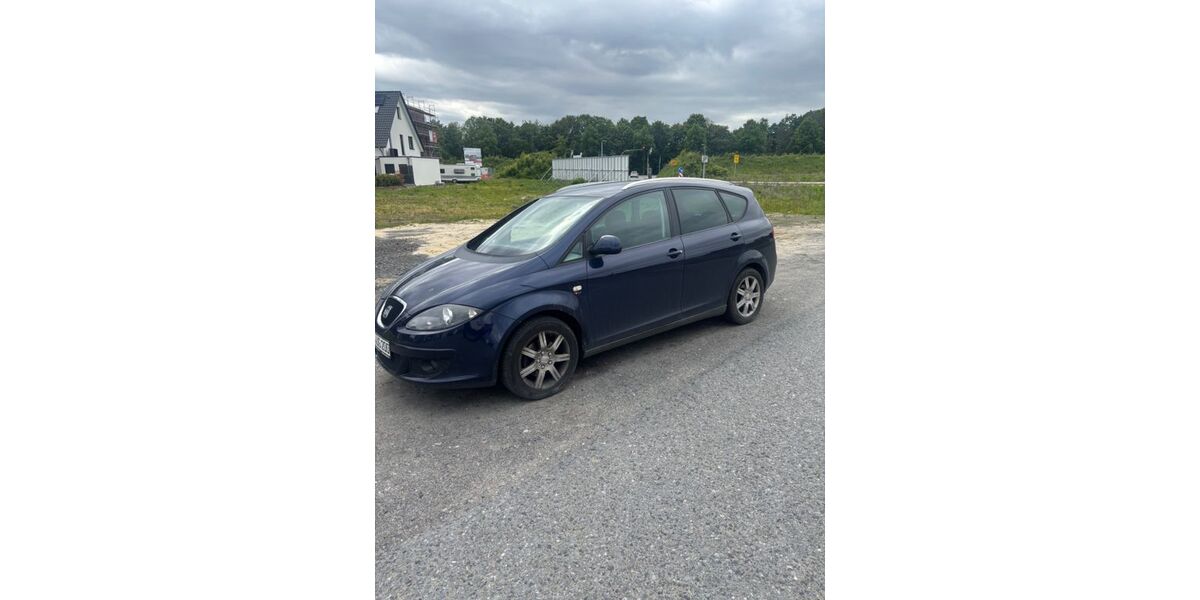 Seat Altea 248.000 km 2.650 &euro; Senden 48308