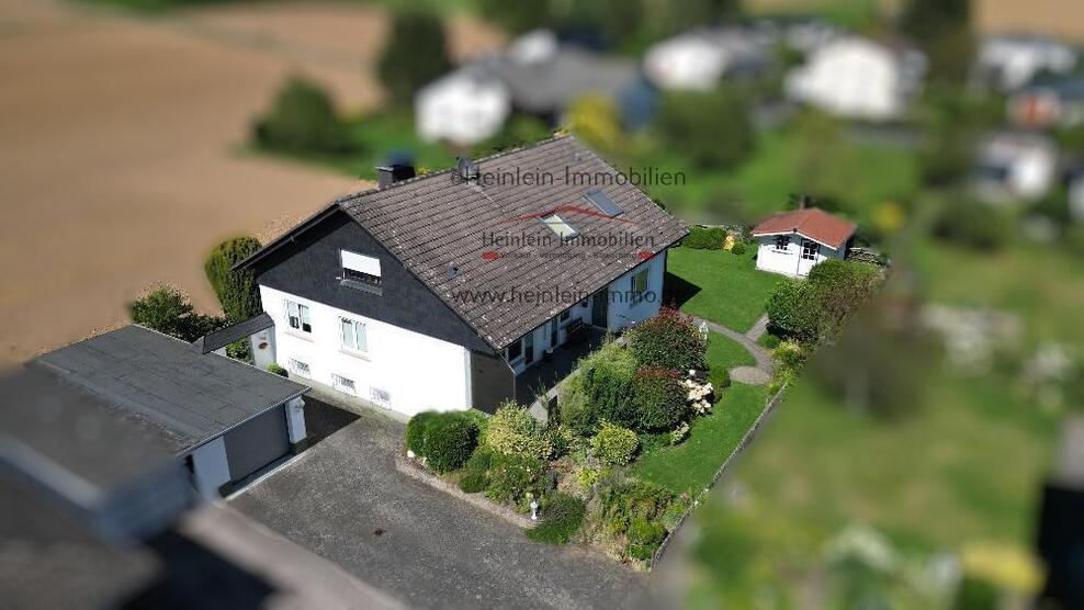 6 ZKBB# Kaminofen# kpl.Rolläden# Terrasse# Garten Feldrandlage# Garage Sektionstor# Weilburg-Kubach 6 zimmer