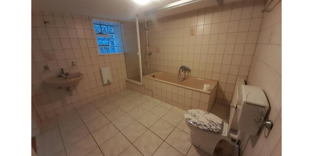 Mehrfamilienhaus, Wohnhaus Beckingen - 11 Zimmer, 250 m&sup2;, 285.000&euro; | Angebot:27120845