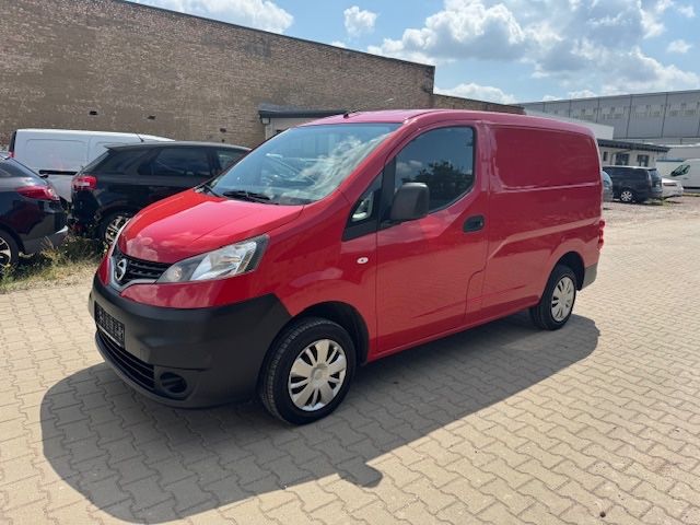 NV200