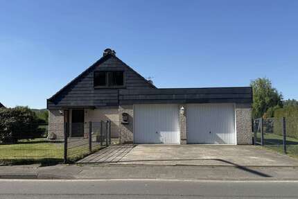 Haus zum Mieten in Hennef 1.300 € 149 m²