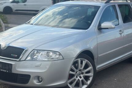 Skoda Octavia 243.000 km 2.400 &euro; München 81825