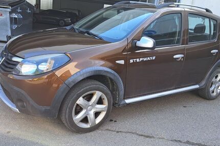 Dacia Sandero 145.000 km 2.350 &euro; Reutlingen 72766