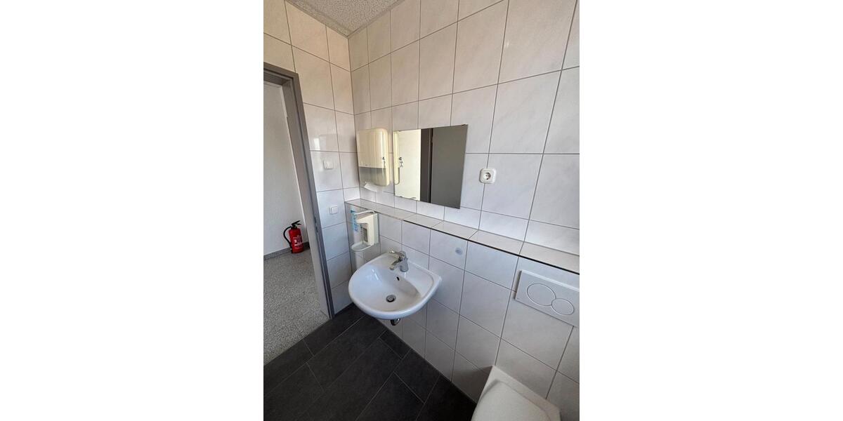 Gewerbeobjekt Großostheim - 864&euro; | Angebot:26097332