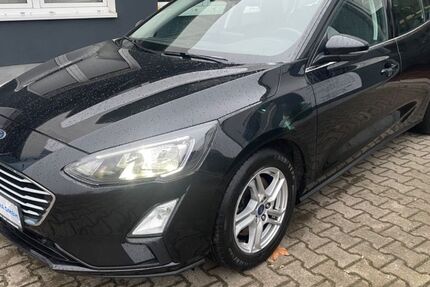 Ford Focus 76.998 km 18.399 € Leuna 06237