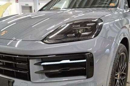 Porsche Cayenne 19.999 km 99.890 &euro; Stuttgart 70499