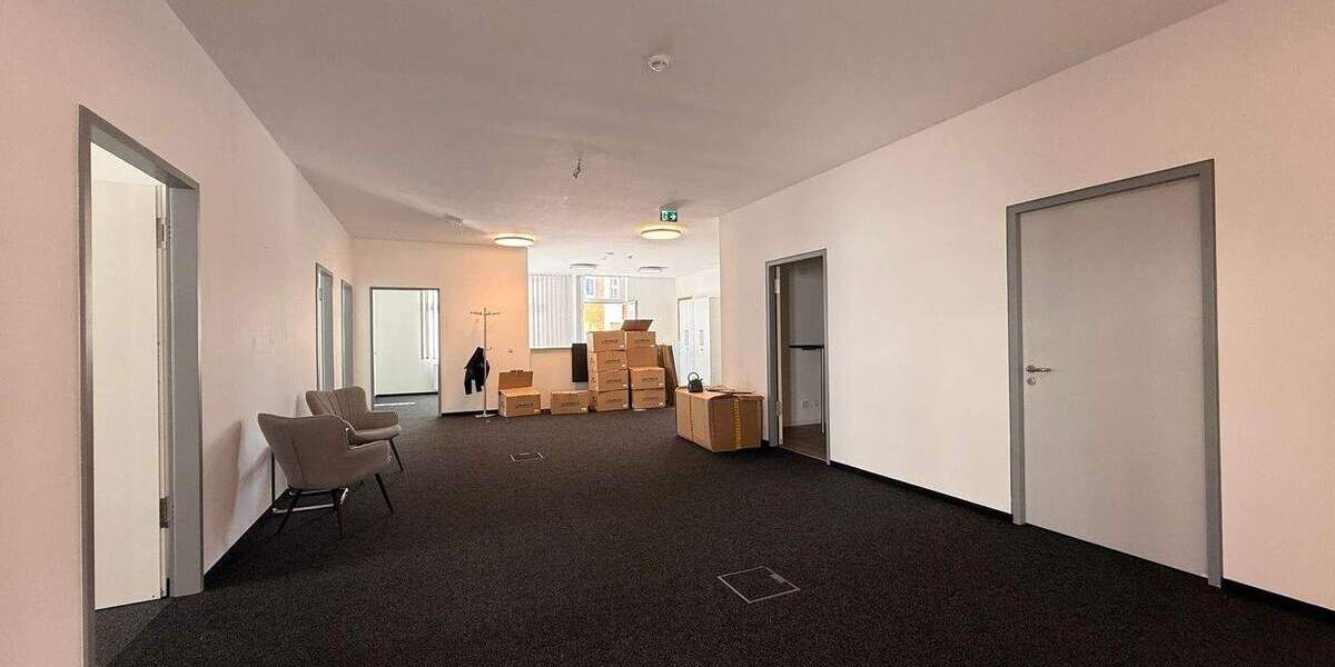 Gewerbeobjekt Leipzig Südvorstadt - 9 Zimmer, 289 m&sup2;, 3.614&euro; | Angebot:25564306