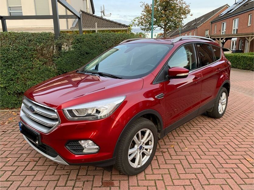 Ford Kuga 67.131 km 15.900 € Duisburg 47249