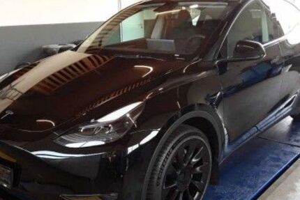 Tesla Model Y 63.563 km 35.250 € Bad Kissingen 97688