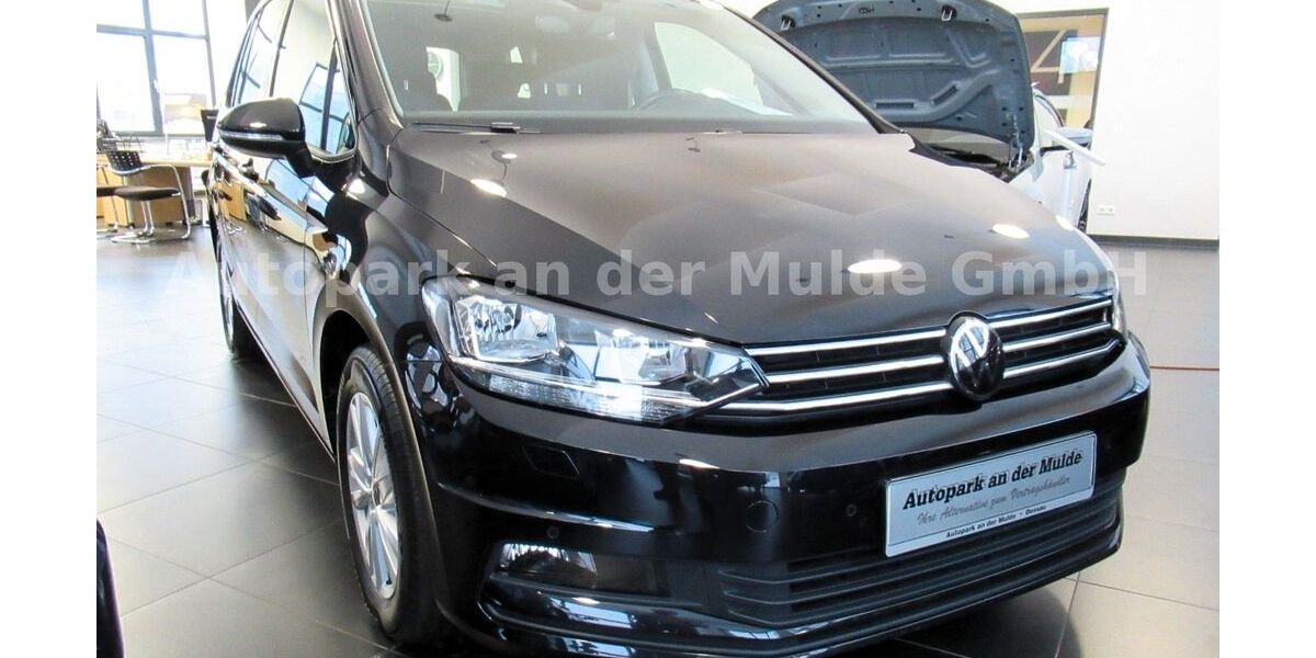 VW Touran 35.100 km 28.490 &euro; Dessau 06847