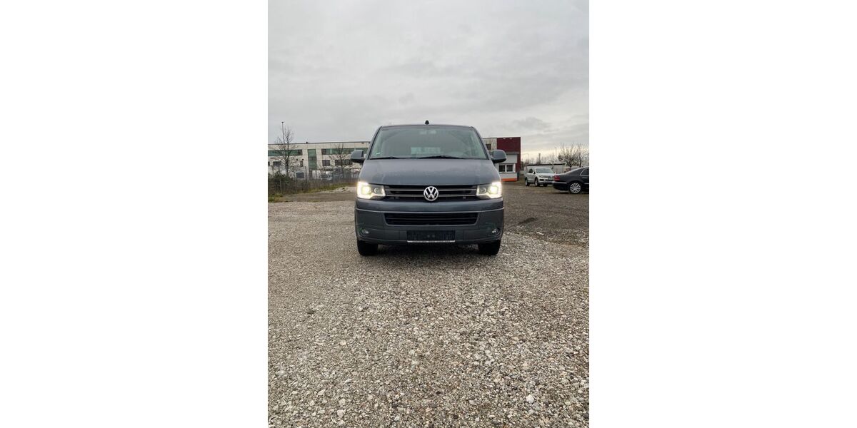 VW T5 Multivan 165.477 km 14.300 &euro; Radeburg 01471
