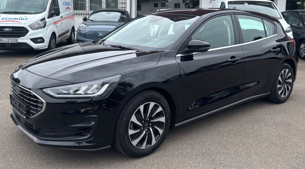 Ford Focus 88.980 km 13.980 &euro; Essingen 73457