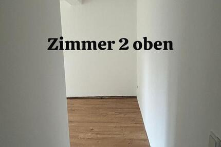 Frisch renovierte Doppelhaushälfte mit Garten & Kamin in Neustadt
