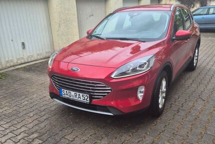 Ford Kuga 10.200 km 22.900 &euro; Schwandorf 92421