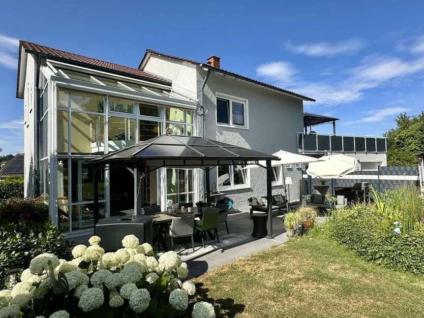 Haus zum Kaufen in Pforzheim 799.000 € 253.63 m² 5 zimmer