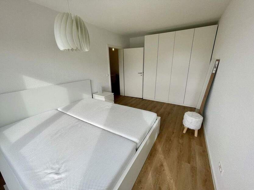 Modernes 2,5 -Zimmer-Apartment mit Balkon und Stellplatz - Erstbezug nach Sanierung 2 zimmer