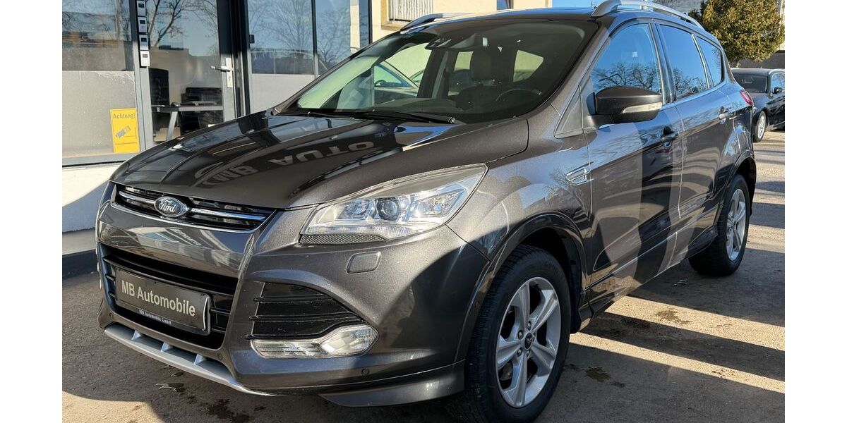Ford Kuga 238.600 km 9.900 &euro; München 80939